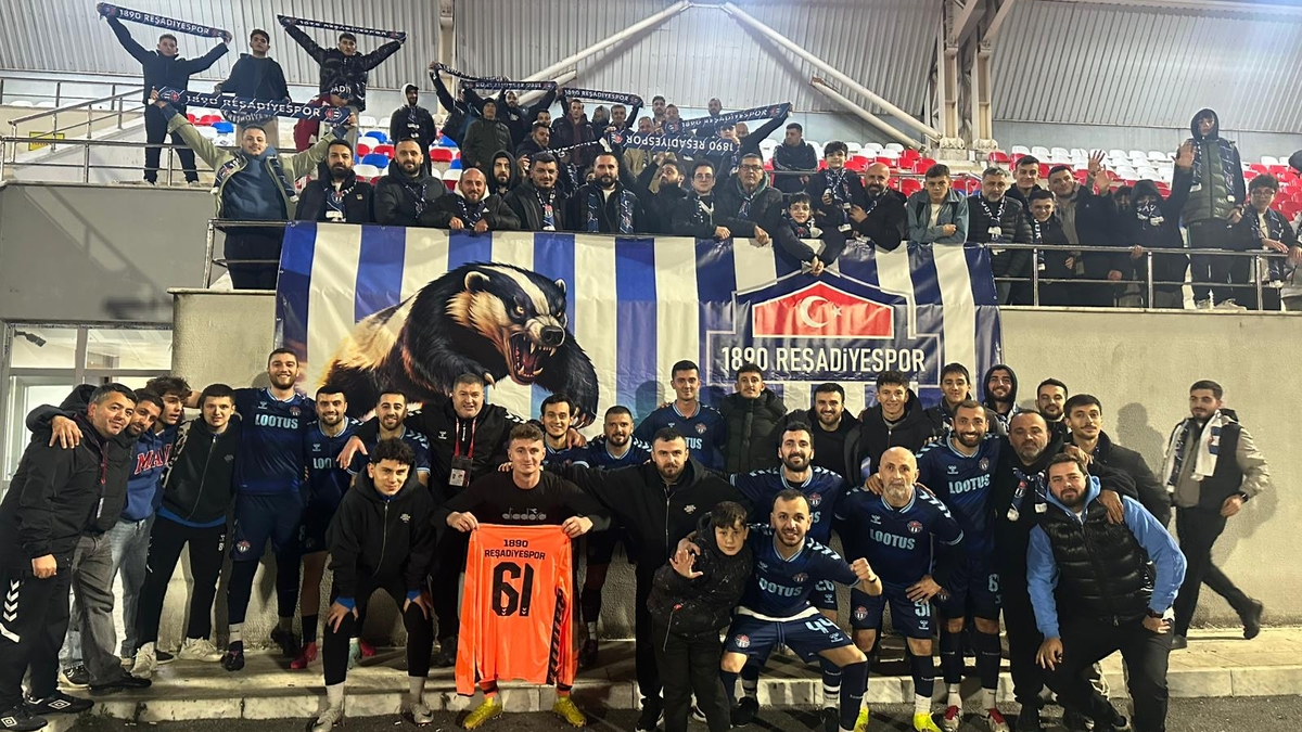 1890 Reşadiyespor mekecespor'u 5-0 mağlup etti