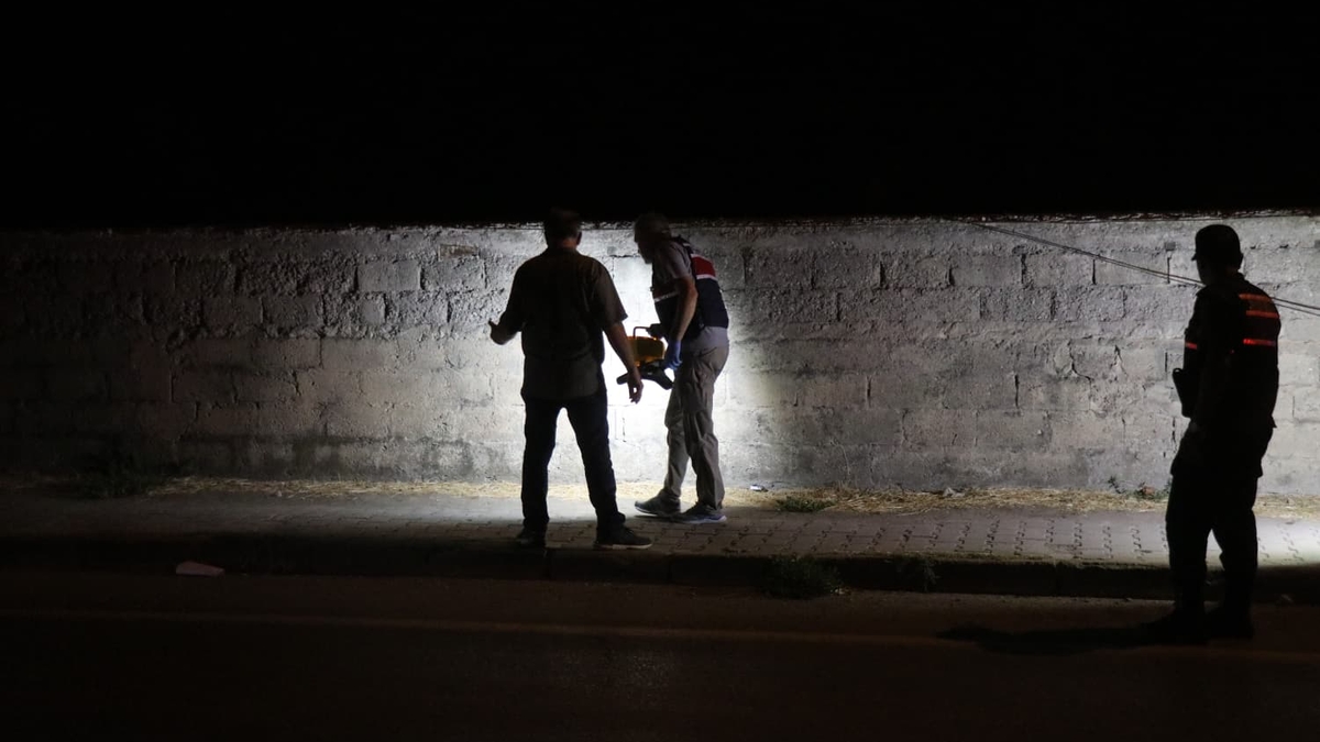 2 kişinin öldüğü çatışmanın firarisi gasp ettiği araçla kaçmış