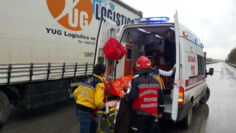 3 Tır Arasında Yolcu Minibüsü Sıkıştı 