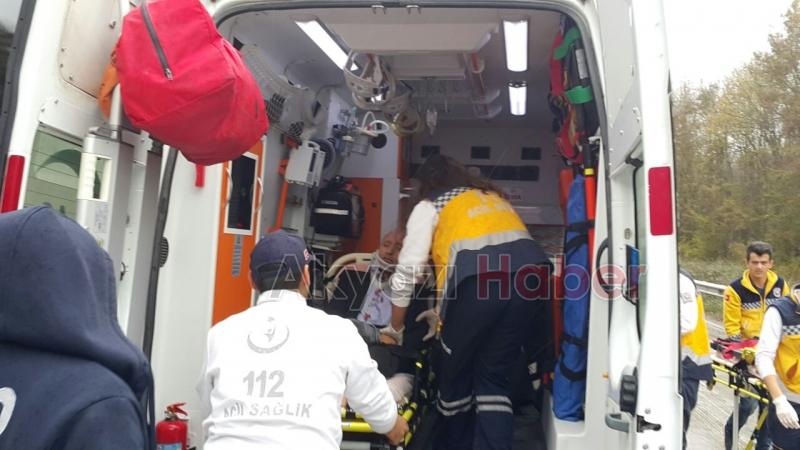 3 Tır Arasında Yolcu Minibüsü Sıkıştı 