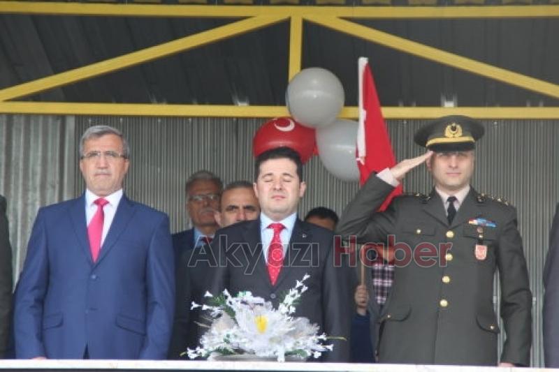 23 Nisan Akyazı’da Çoşkuyla Kutlandı