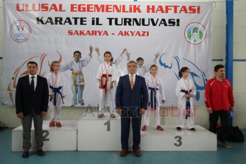 24 KASIM ÖĞRETMENLER GÜNÜ KARATE İL TURNUVASI AKYAZIDA
