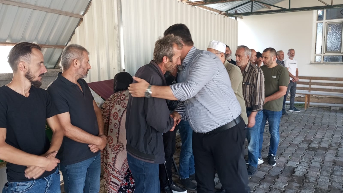 24 yaşındaki Rümeysa toprağa verildi