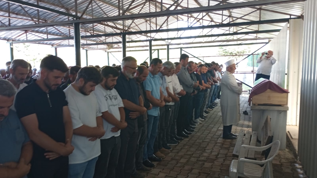 24 yaşındaki Rümeysa toprağa verildi