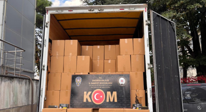 250 bin adet boş makaron ele geçirildi