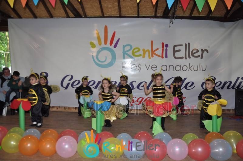  3. Renkli Eller Aile Şenlikleri Coşkuyla Kutlandı