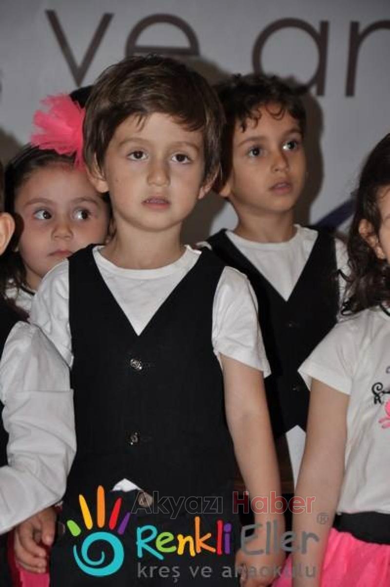  3. Renkli Eller Aile Şenlikleri Coşkuyla Kutlandı