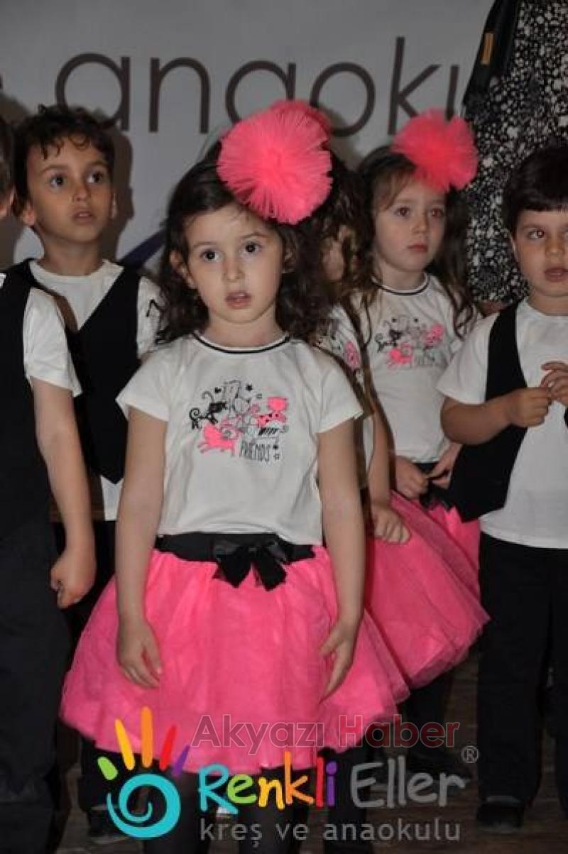  3. Renkli Eller Aile Şenlikleri Coşkuyla Kutlandı