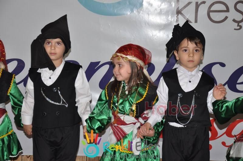  3. Renkli Eller Aile Şenlikleri Coşkuyla Kutlandı