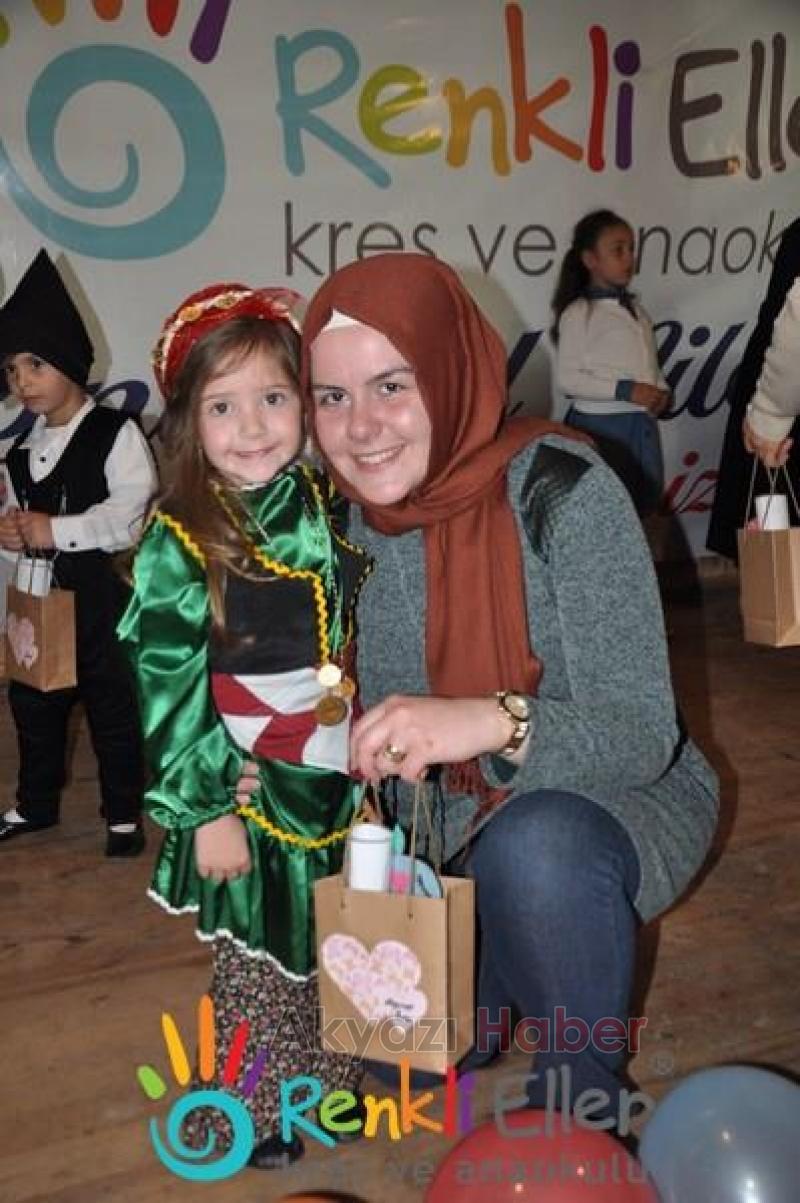  3. Renkli Eller Aile Şenlikleri Coşkuyla Kutlandı