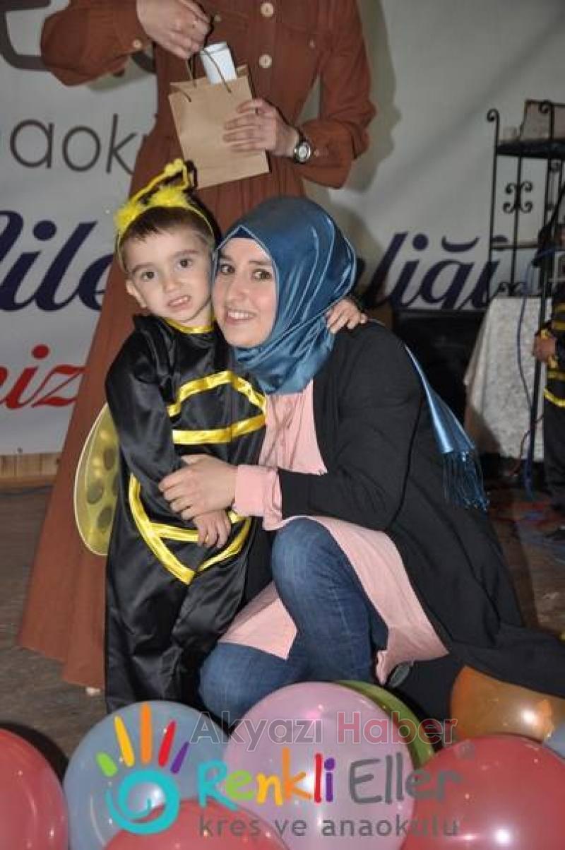  3. Renkli Eller Aile Şenlikleri Coşkuyla Kutlandı