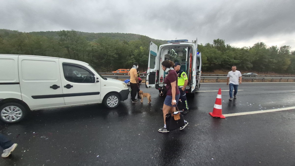 30 araç biribirine girdi: 1 ölü, 16 yaralı
