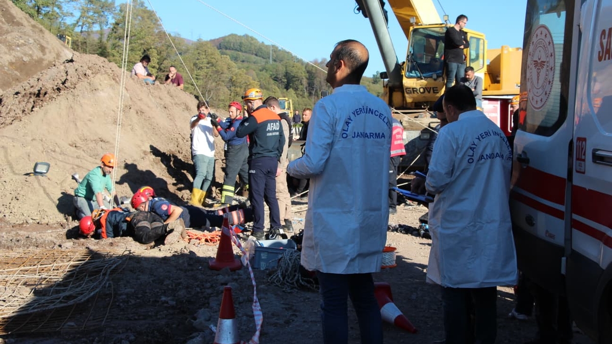30 metrelik kuyuya düşen işçiden acı haber; Cansız bedeni çıkarıldı