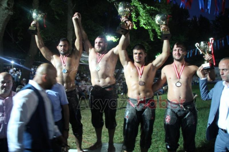 AKYAZI AKBALIK GÜREŞLERİ ESKİ GÜNLERİNE KAVUŞUYOR