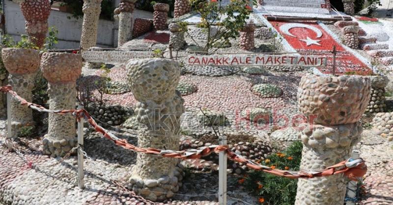550 bin mozaik taşı ile anıt yaptı