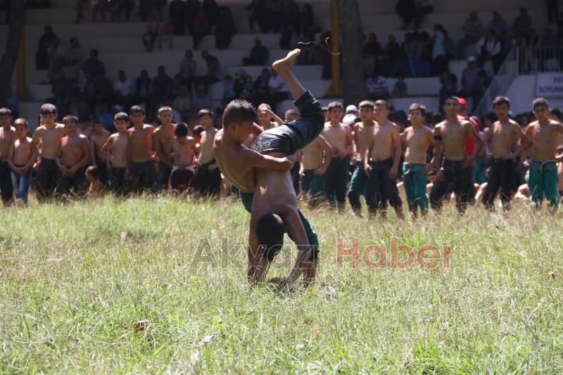 56. TARİHİ AKBALIK YAĞLI PEHLİVAN GÜREŞLERİ  BAŞLIYOR