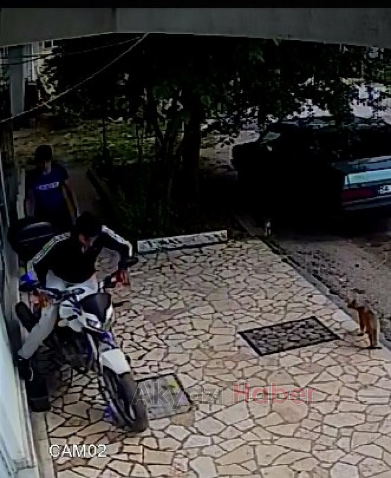 6 dakikada hırsızlık Motosikleti böyle çaldılar
