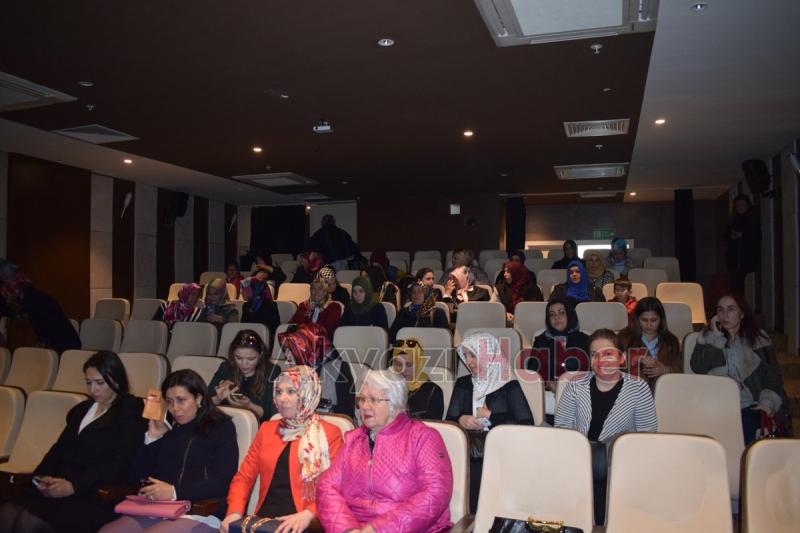 8 Mart Dünya Kadınlar Günü Akyazı da Kutlandı