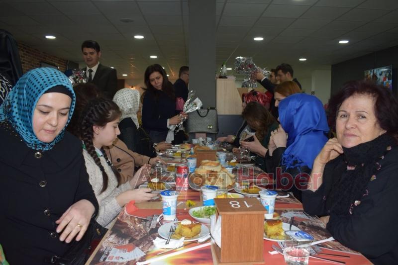 8 Mart Dünya Kadınlar Günü Akyazı da Kutlandı