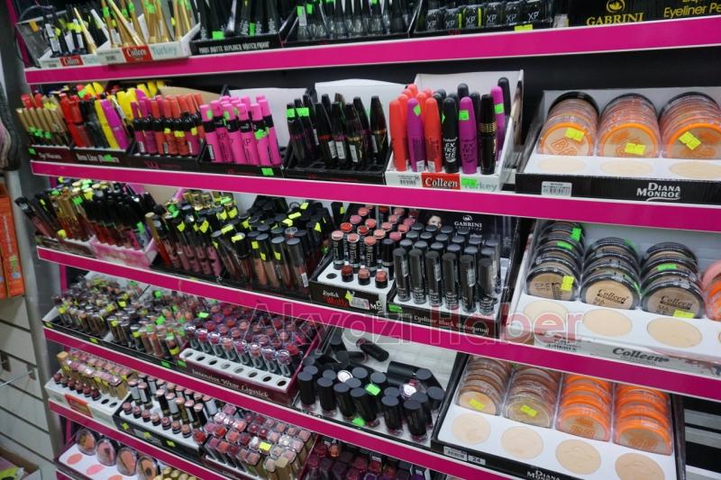 ACELE EDİN Stokları Eritiyoruz Ne Alırsan 5 TL