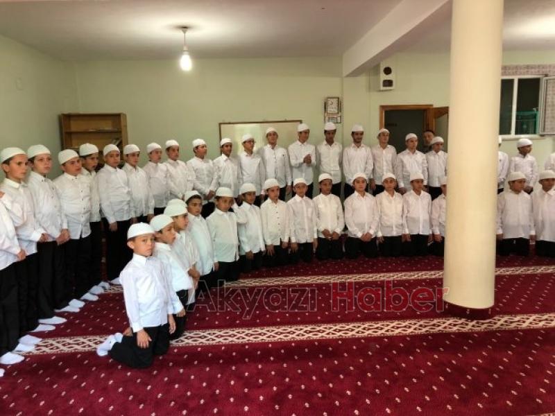 Acelle Yayla Kur’an Kursu Hatim Cemiyeti Yapıldı