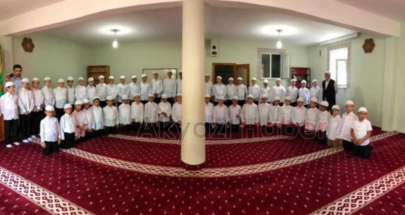Acelle Yayla Kur’an Kursu Hatim Cemiyeti Yapıldı