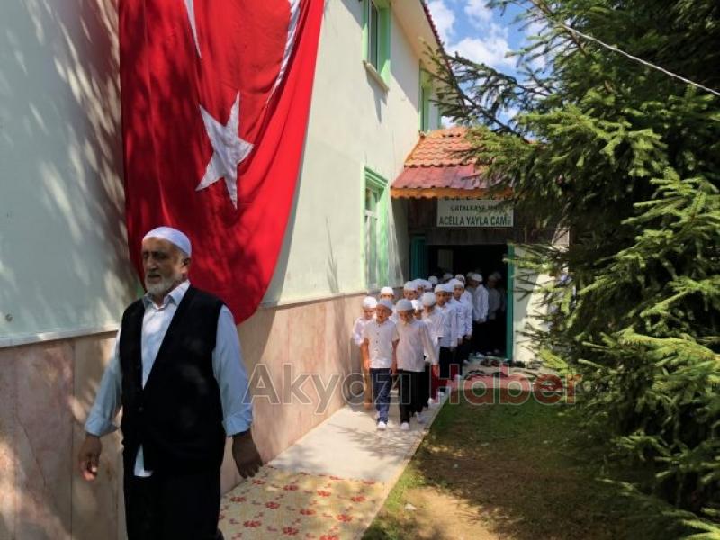 Acelle Yayla Kur’an Kursu Hatim Cemiyeti Yapıldı