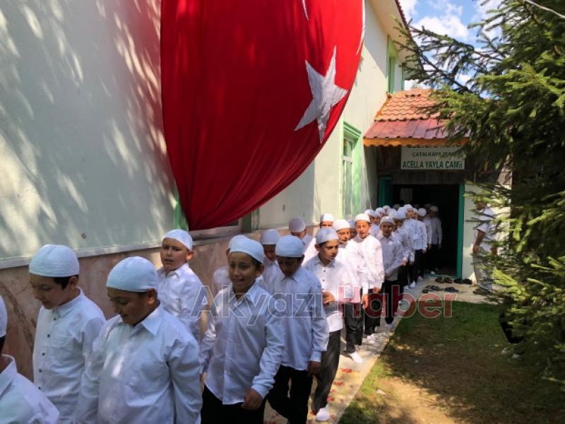 Acelle Yayla Kur’an Kursu Hatim Cemiyeti Yapıldı