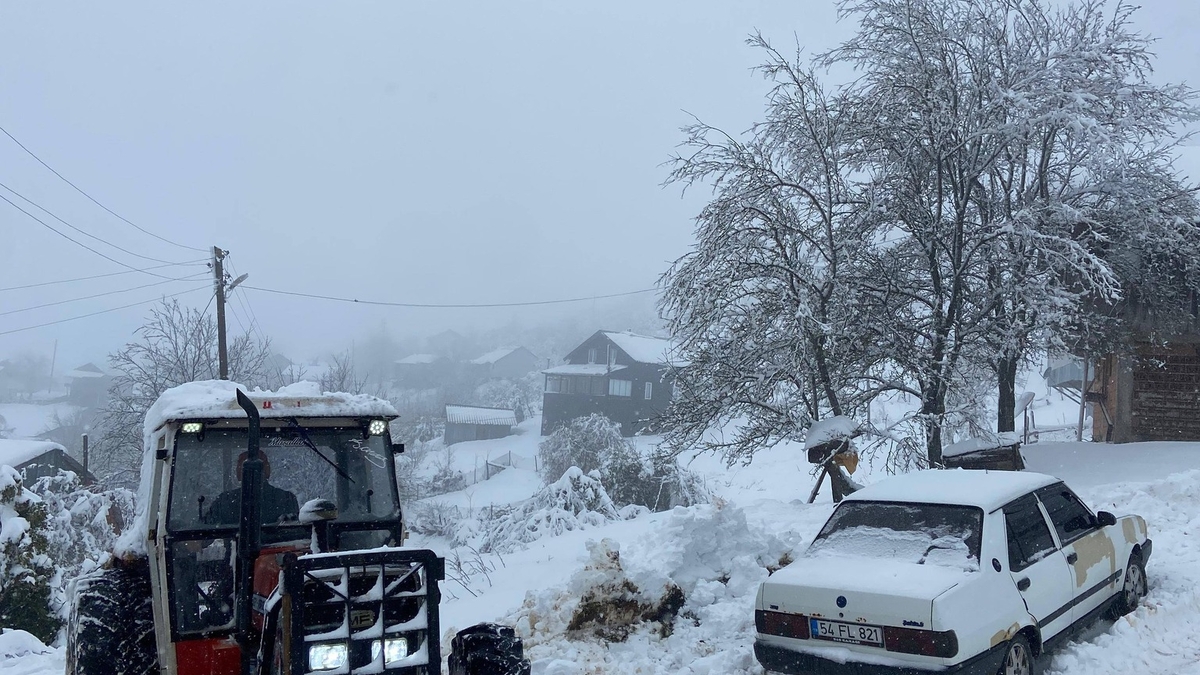 Acelle Yaylası'ndan kar görüntüsü