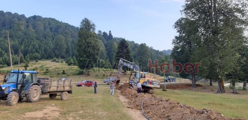 Acelle Yaylasının Şebeke Su Hattı Yenilendi