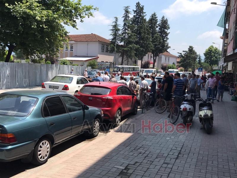 Ada Caddesi nde Zincirleme Kaza