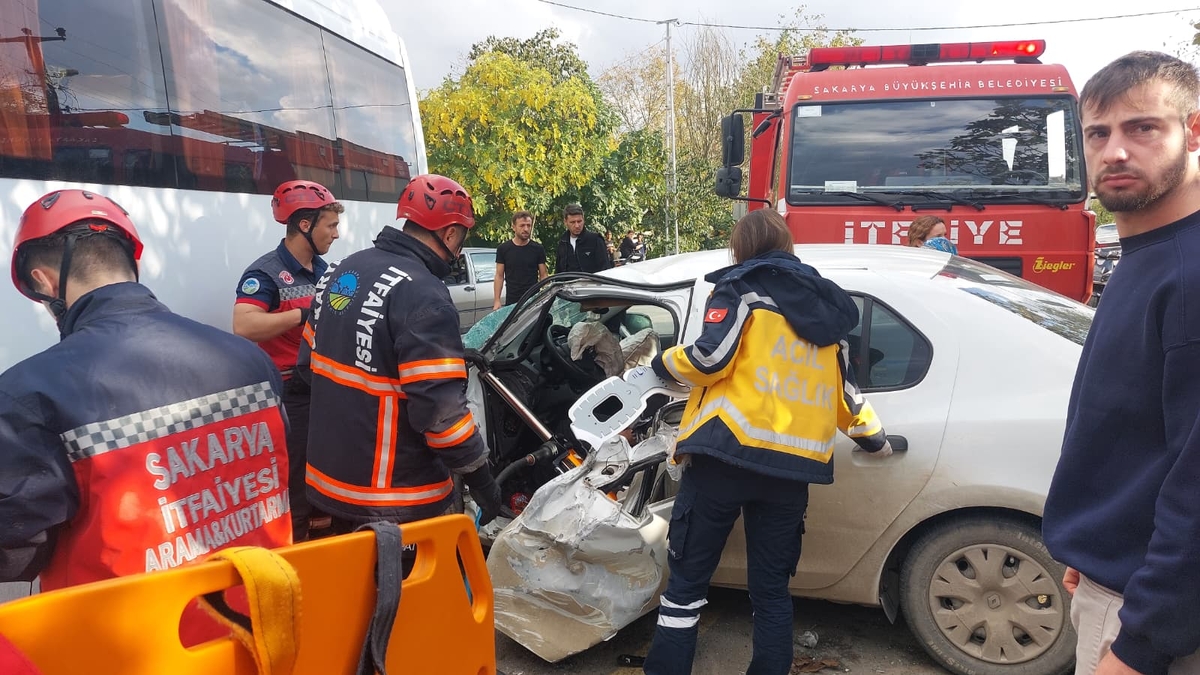 Ada Caddesi’nde feci kaza: 1 yaralı