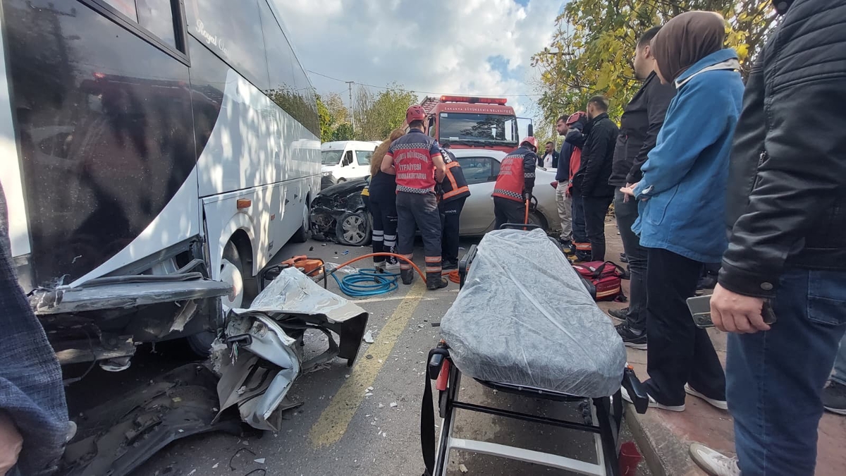 Ada Caddesi’nde feci kaza: 1 yaralı