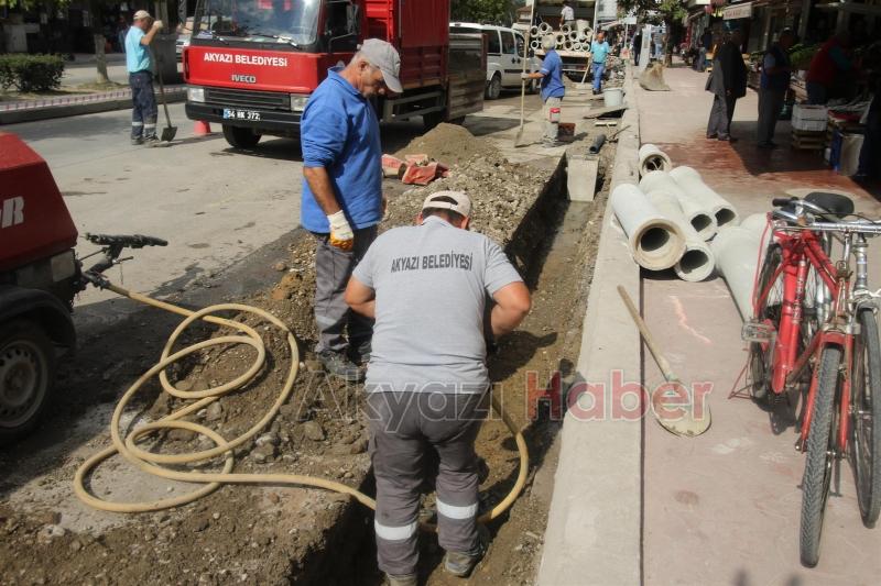 Ada Caddesinde Yağmur Suyu Çalışması devam ediyor