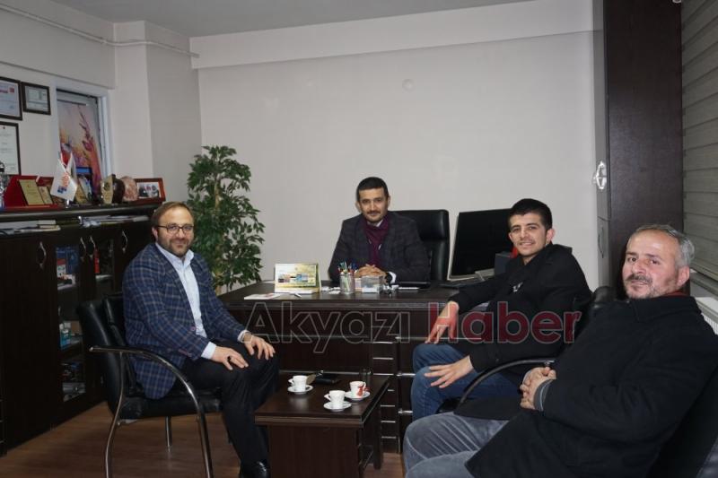 Adem Altun’dan Akyazı Haber’e Ziyaret