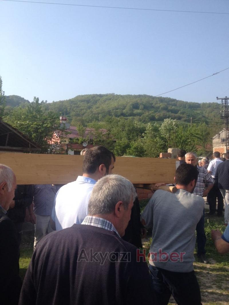 Adem Toprak Defnedildi