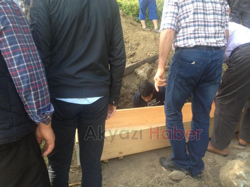 Adem Toprak Defnedildi