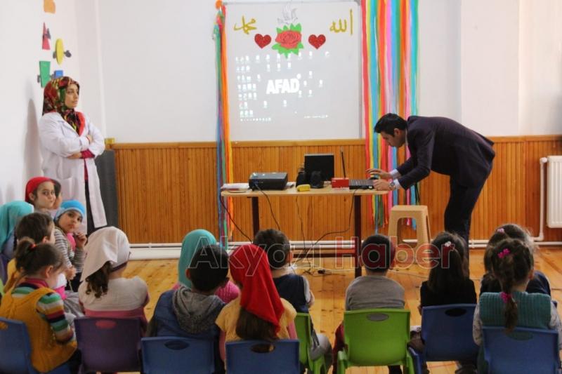 AFAD ve SAKTİM tarafından kadın ve çocuklara afet ve yangın eğitimi verildi