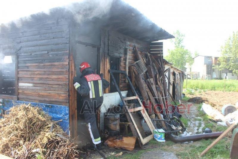 Ahır Yangını Korkuttu
