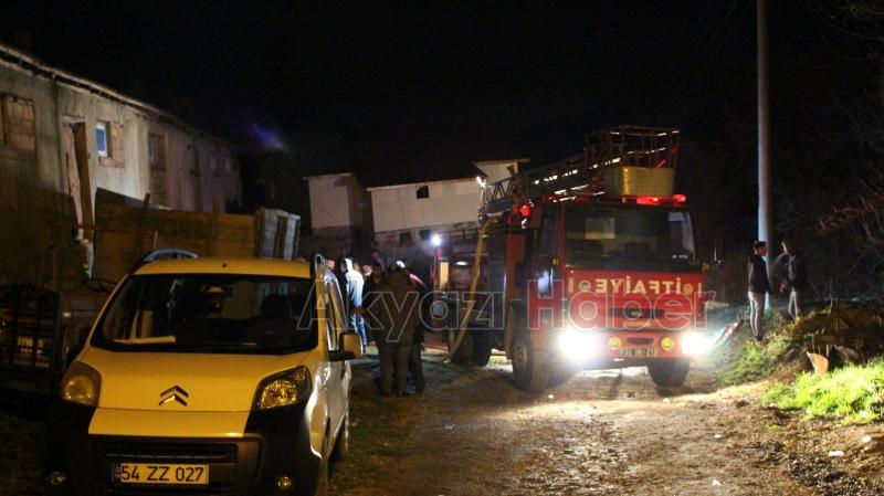 Ahır yangınında Büyükbaş hayvan telef oldu