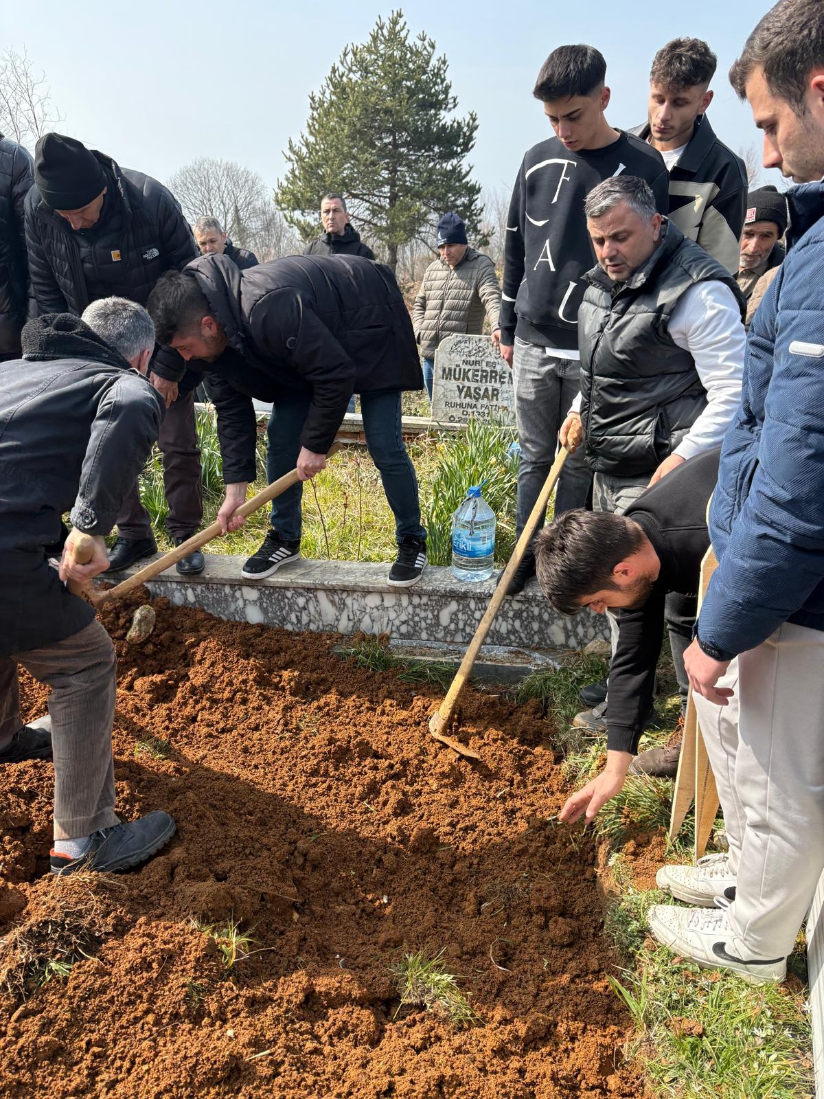 Ahmet Çakır Dualarla Toprağa Verildi 