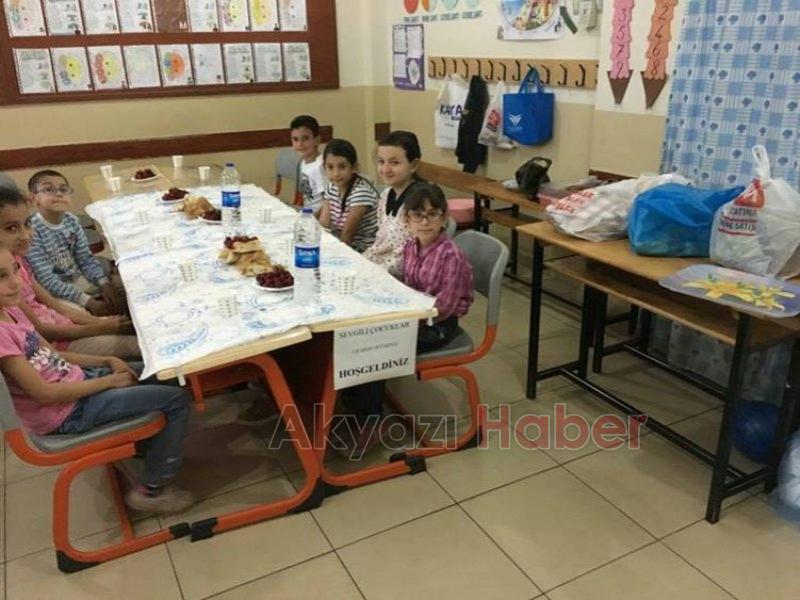 Ahmet Hasnun Tunçsoy İlkokulu 2B Sınıfı Öğrencilerinin İftar Sevinci
