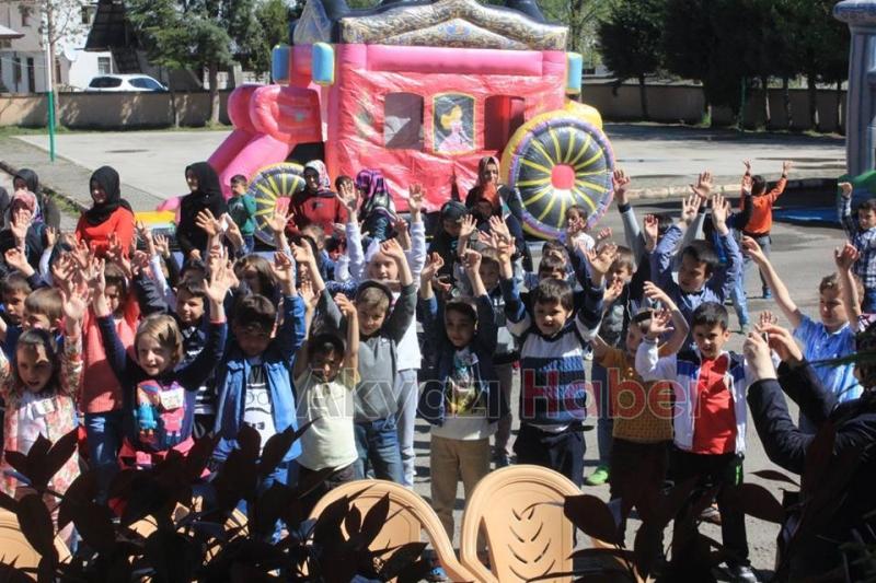 AHMET HASNUN TUNÇSOY İLKOKULUNDA ÇOCUK ŞENLİĞİ