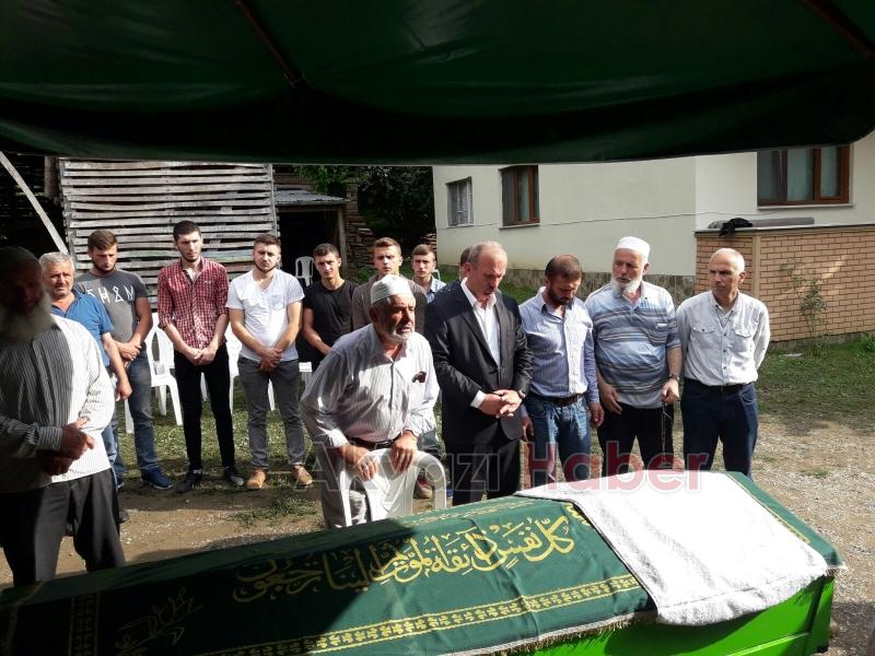 Ahmet Karakaş Defnedildi