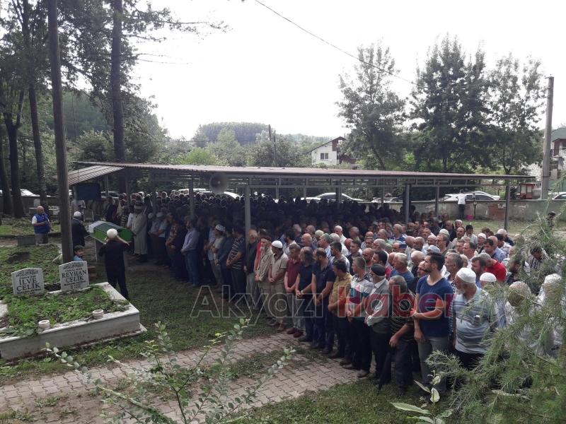 Ahmet Karakaş Defnedildi