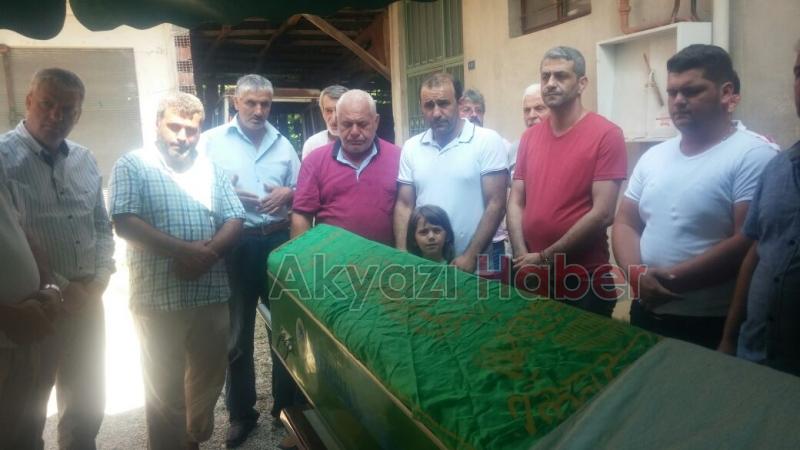 Ahmet Onat Defnedildi