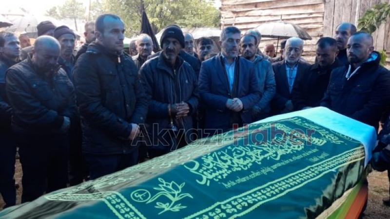 Ahmet Tan Defnedildi 