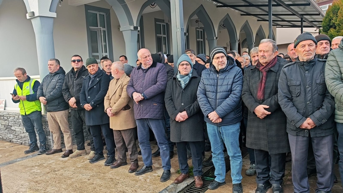 Ahmet Yaşar Süküt Dualarla Son Yolculuğuna Uğurlandı