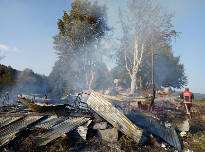 Ahşap Ev Alev Aldı