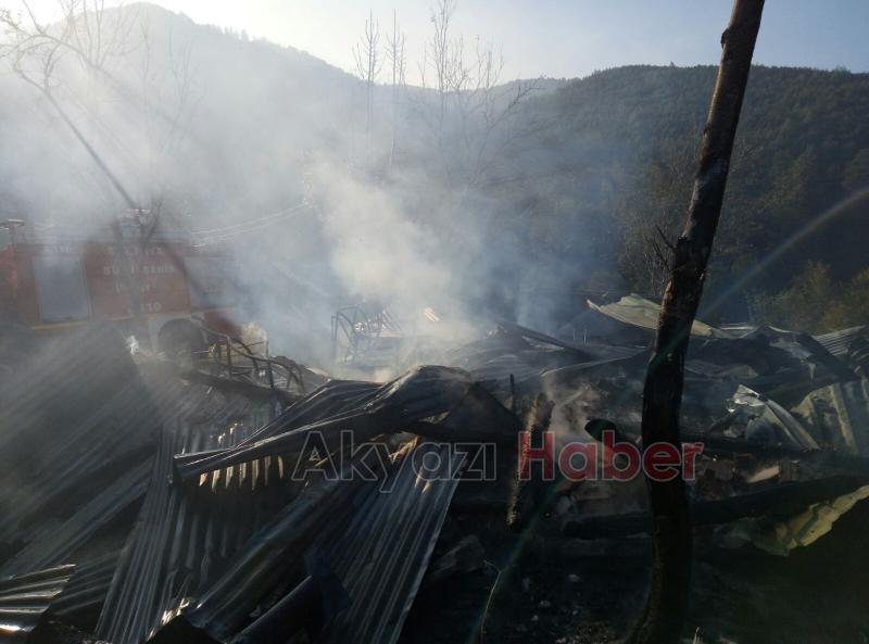 Ahşap Ev Alev Aldı